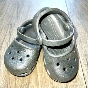 Silver Glitter Girls Crocs- Size 5 - Baby
